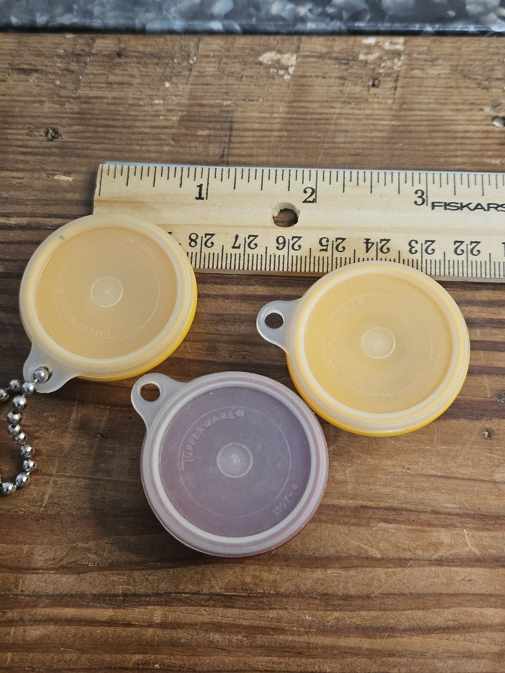 Tupperware Mini Round Food Savers - Yellow & Clear